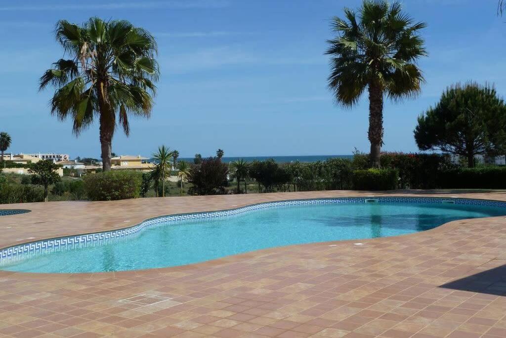 Great 2 Bedroom Apartment With Communal Pool Lagos Exterior foto